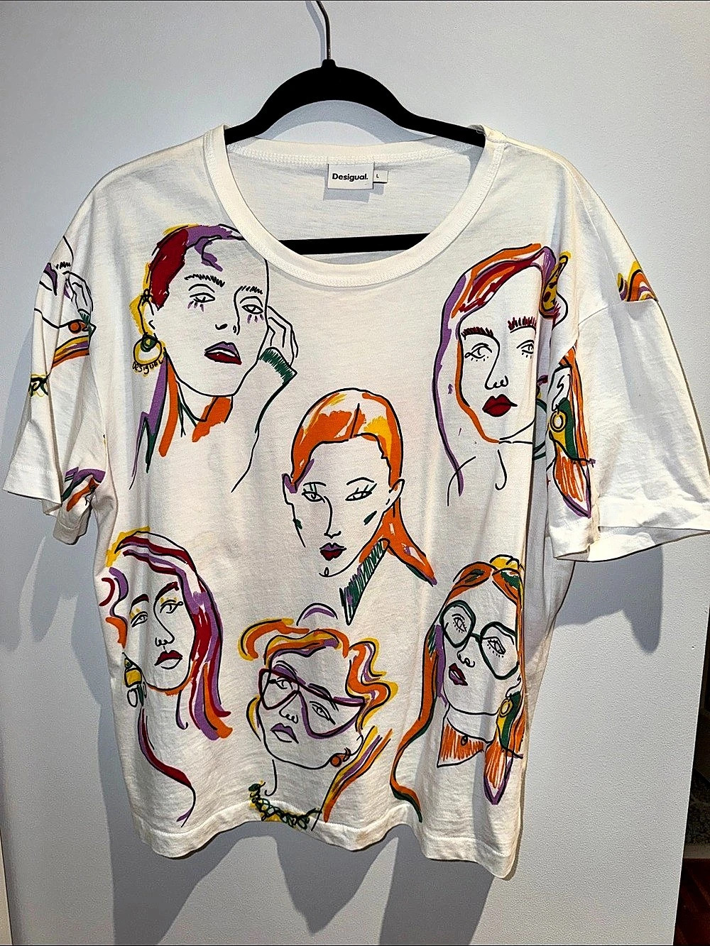 Desigual Arty faces T-shirt Women's Graphic Tee Size Large